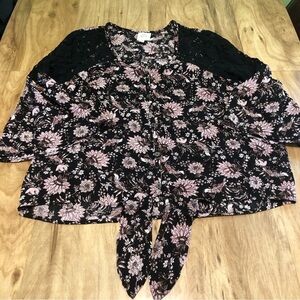 Knox Rose Pink Black Bohemian Floral Top Front Tie Lace Shoulder Flared Sleeve